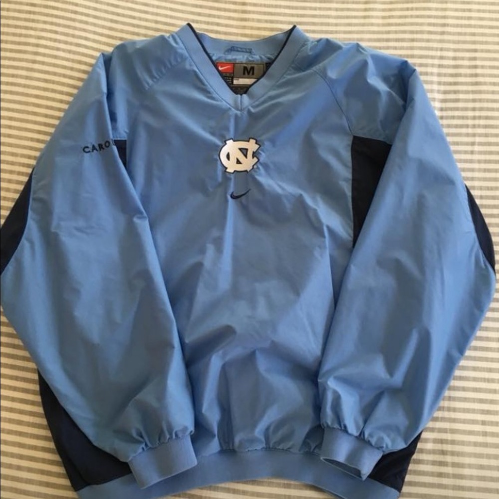 Nike Carolina Tarheel pullover